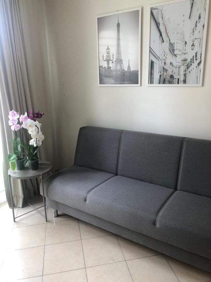 Maison Flores Deluxe Бари Экстерьер фото